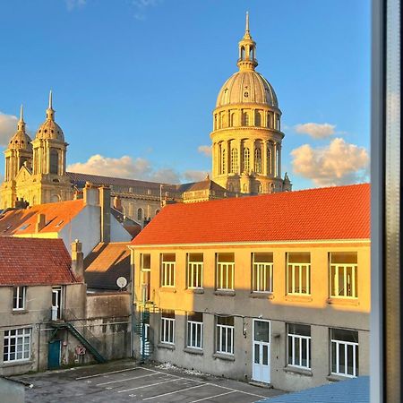 Le 28 - Residence De Standing En Vieille-Ville Avec Parking Boulogne-sur-Mer Luaran gambar